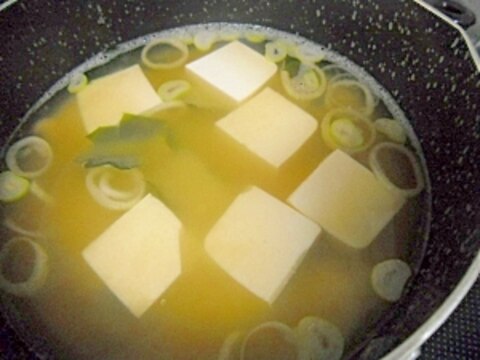 みそ汁（豆腐、ねぎ、わかめ）
